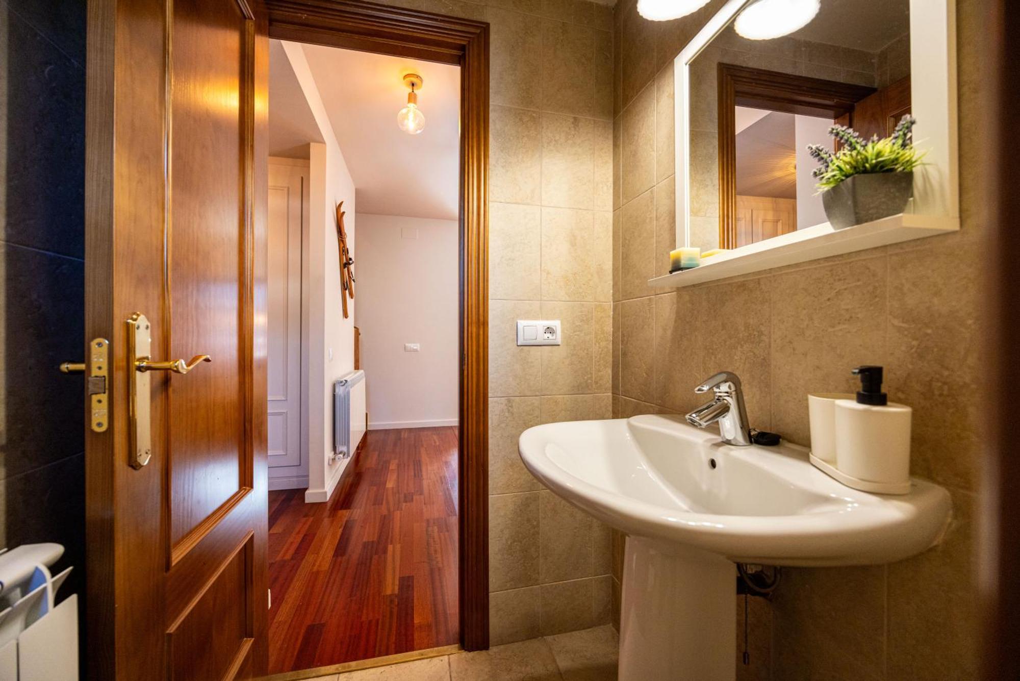 Hauzify I El Refugi De Appartement *